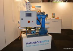 Hatenboer Water brought equipment for reverse osmosis, equipped with online monitoring.